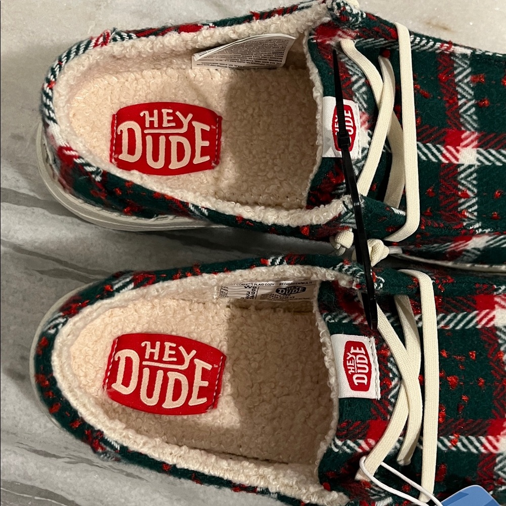 Hey Dude Wendy Confietti Plaid Cozy NWT - Picture 2 of 6